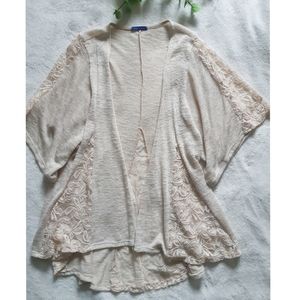 Beautiful lace panel cardigan